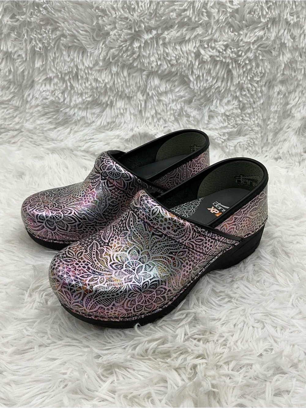 Dansko XP 2.0 Clogs Size EU 36/US 5.5-6  Pink Floral Patent Leather Professional